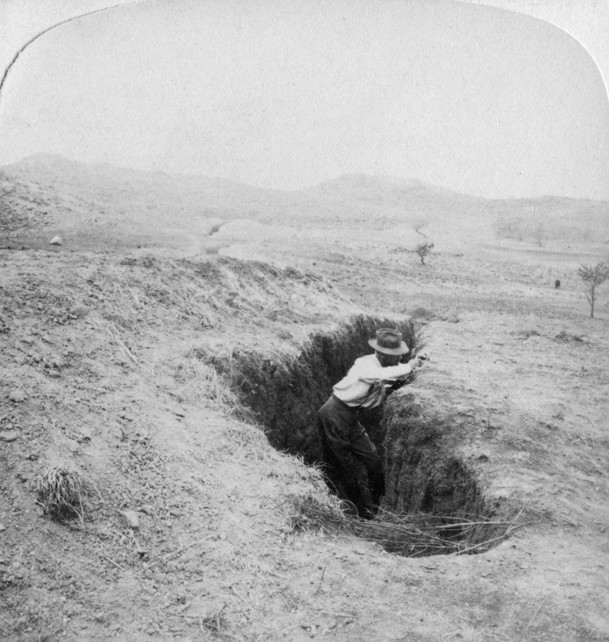 Side view of a Boer trench at the foot of Hlangwane Hill, South Africa by Underwood and Underwood