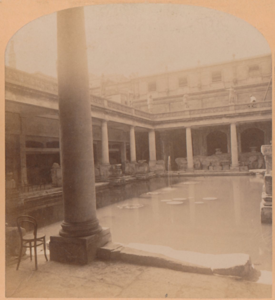 The old Roman Bath, Bath, England, 1900 by Underwood and Underwood
