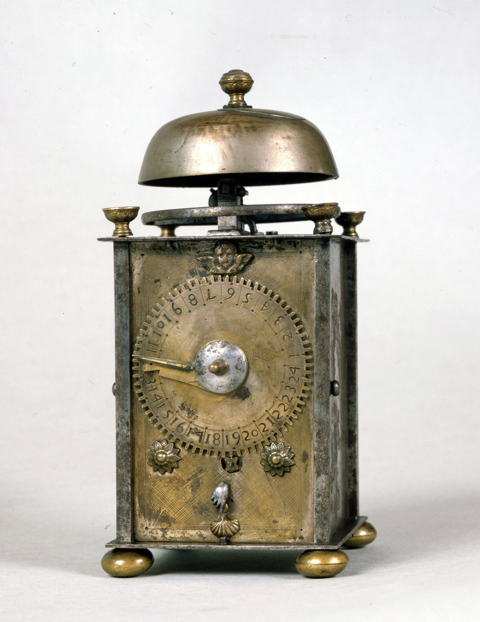 A leafy monastic alarm clock from the beginning of the 16th century ...