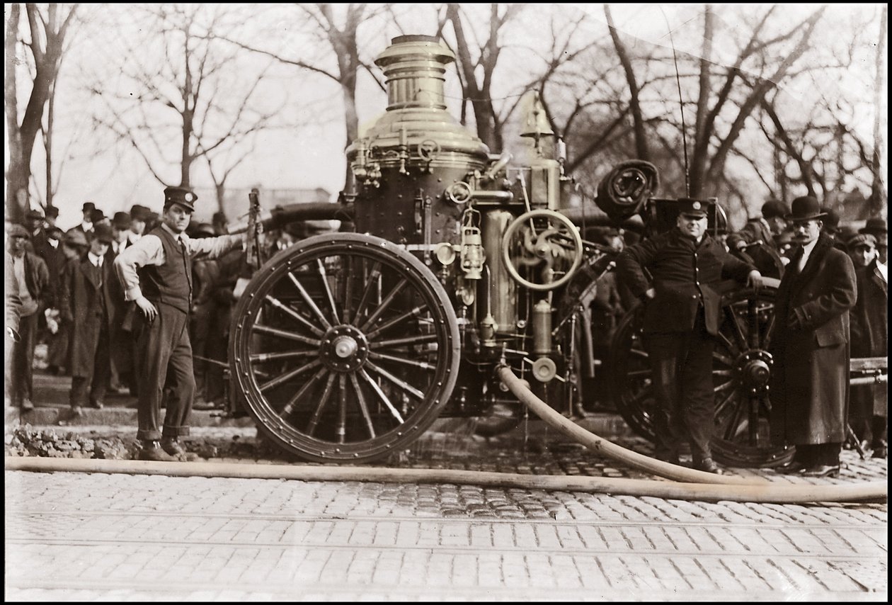 Fire pump of the New York Fire Brigade by Unknown artist