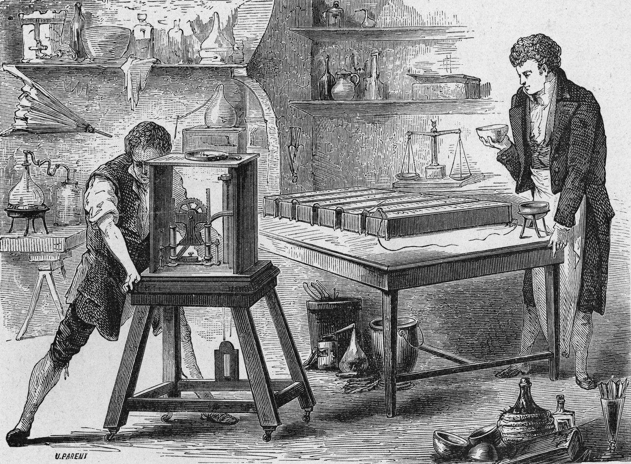 Humphry Davy breaks down the alkalis by the voltaic battery. In 