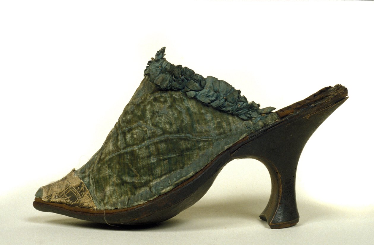 Model of shoes with heel for women of the 18th century by Unknown artist