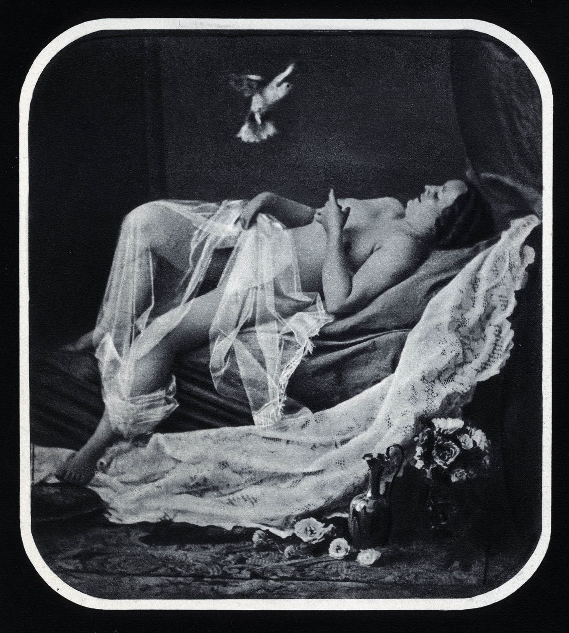 Naked Woman Reclining (c.1850, Anonymous Photography) by Unknown photographer