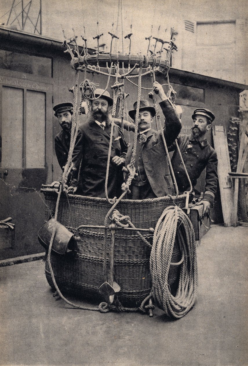 Photographic staging with a hot air balloon. Photography, late 19th century, Paris. Coll. Selva by Unknown photographer