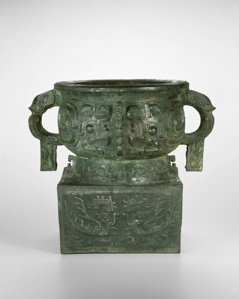 Grain Vessel by Western Zhou Dynasty Chinese School