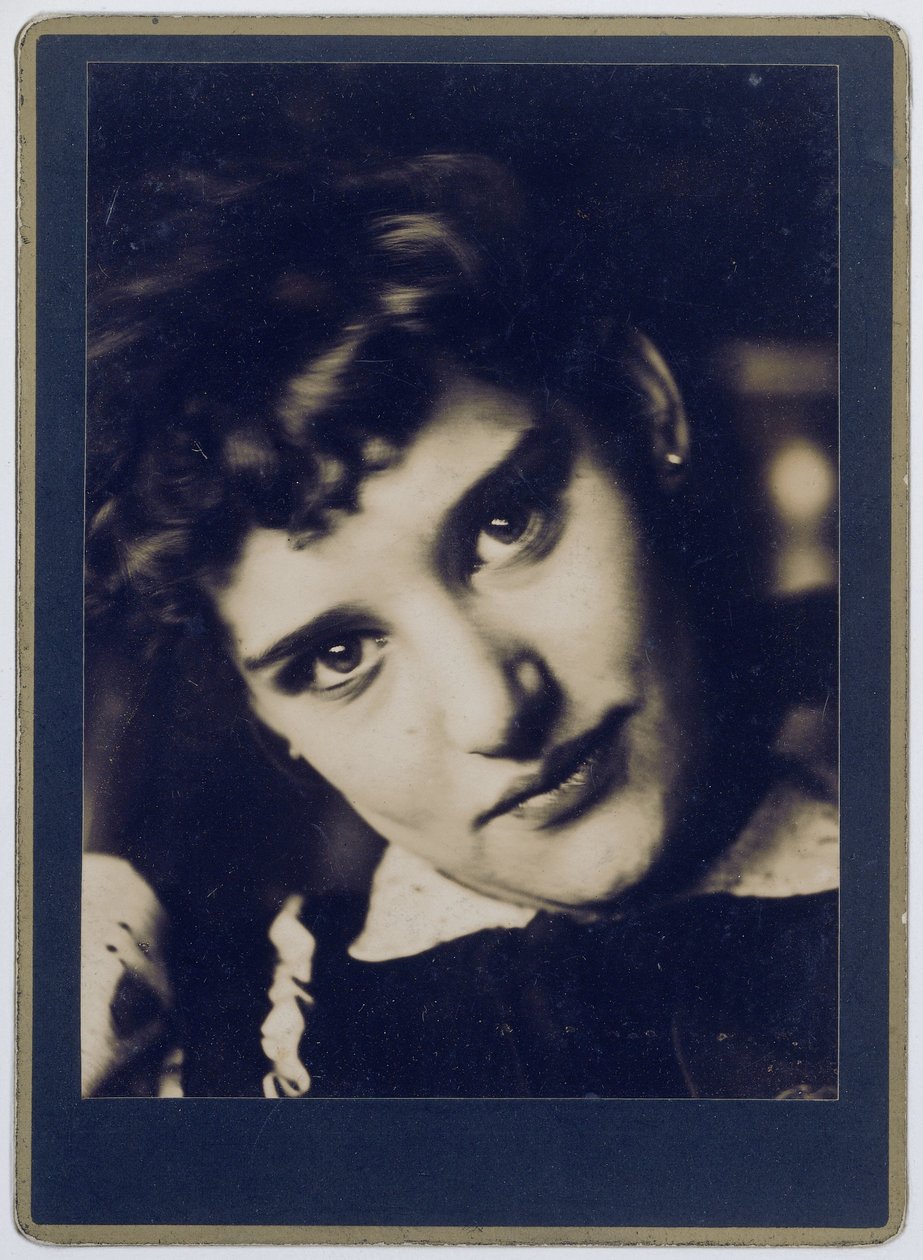 Portrait of Lise Jordan, 1891 Sister of Marie Breitner by Willem Witsen (attributed to)