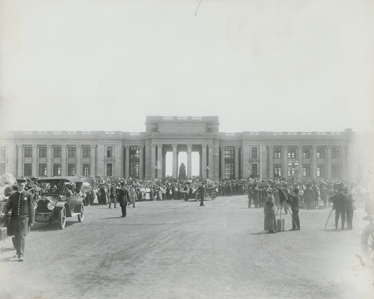 Jefferson Memorial Dedication Event in Forest Park by William G. Swekosky