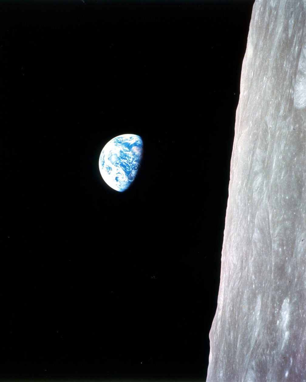 Earthrise - Apollo 8 by William A Anders