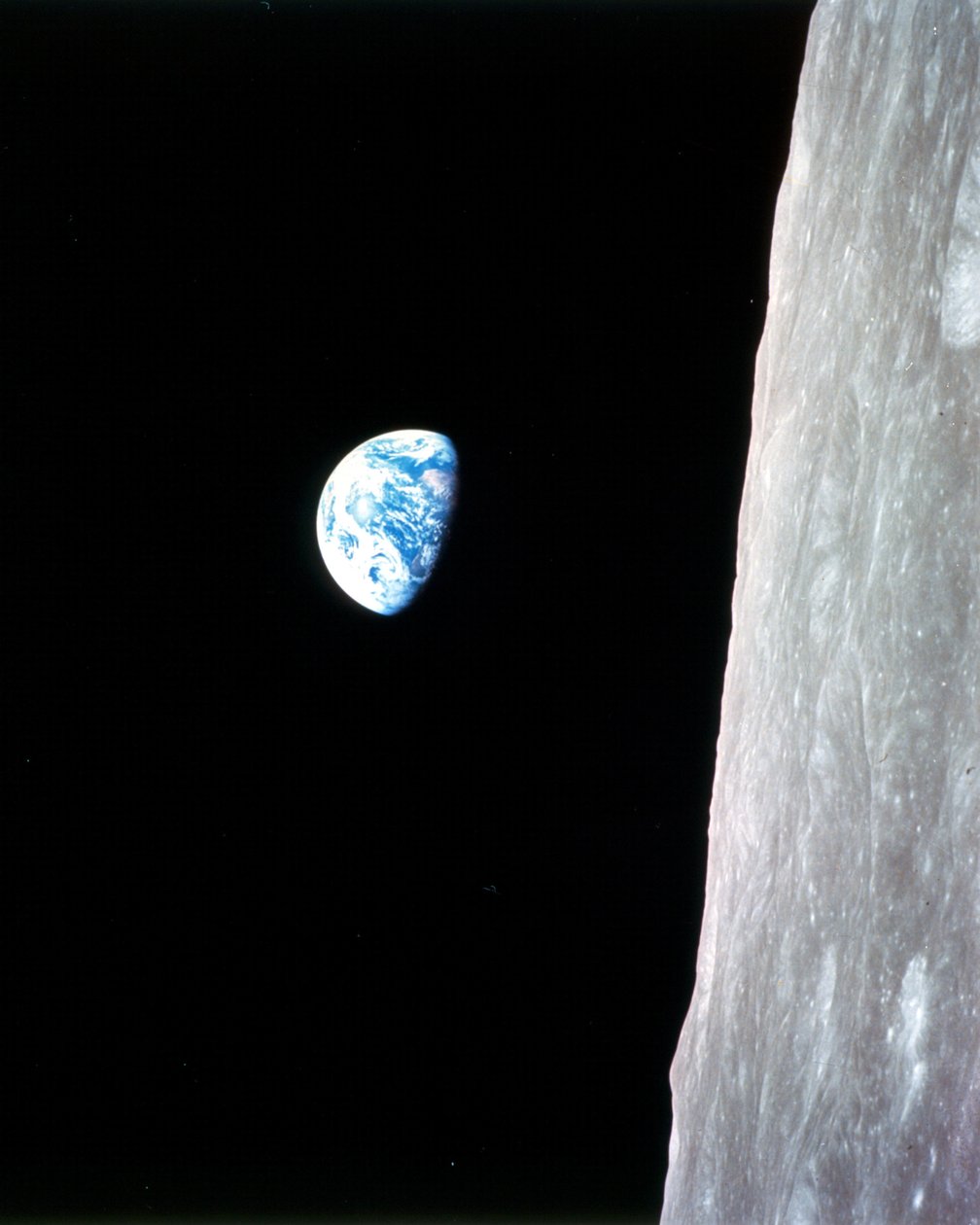 Earthrise - Apollo 8 by William A Anders