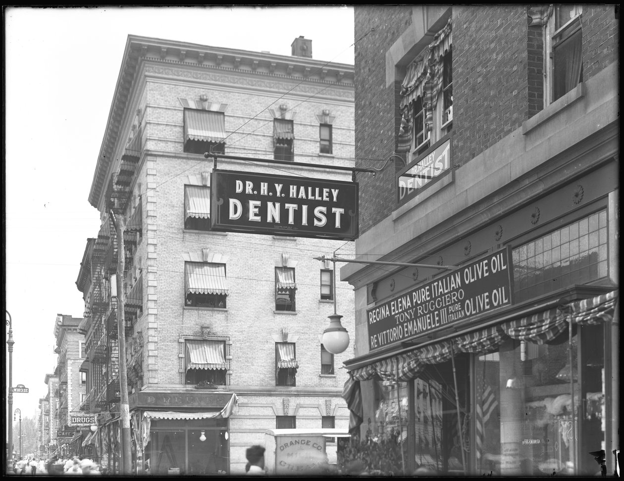 Sign for Dr. H.Y. Halley, 1456 St. Nicholas Avenue, New York City, August 2, 1916 by William Davis Hassler