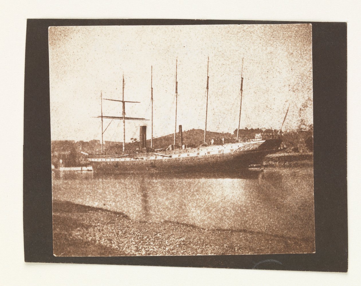 The passenger liner 