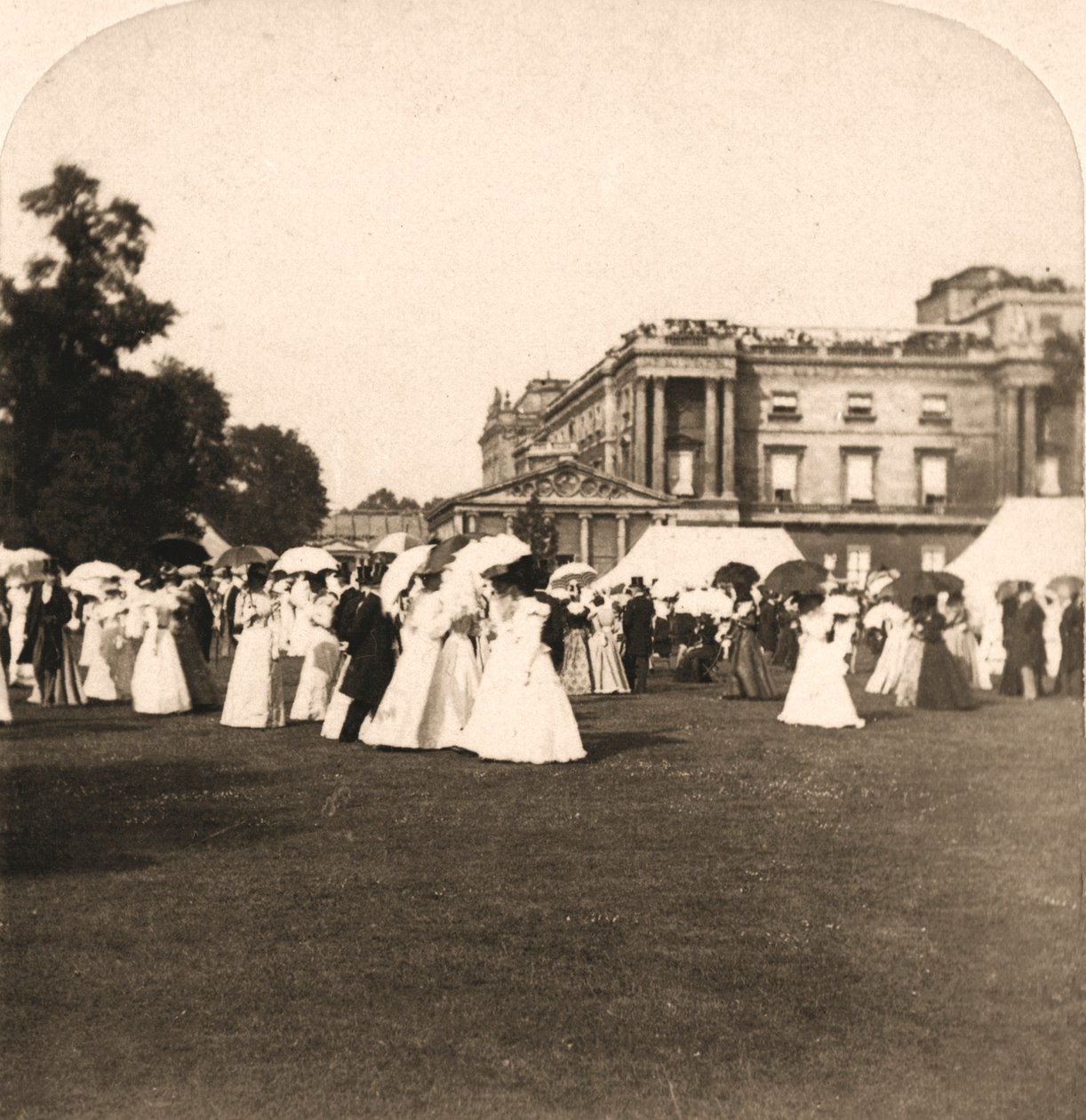 Garden Party, Buckingham Palace, London, England by Works and Sun Sculpture Studios