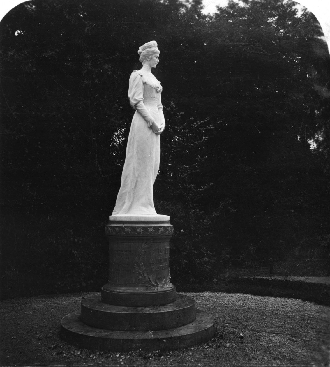 Statue of Elizabeth of Russia 1709-1762, Salzburg, Austria, 1900s by Wurthle and Sons