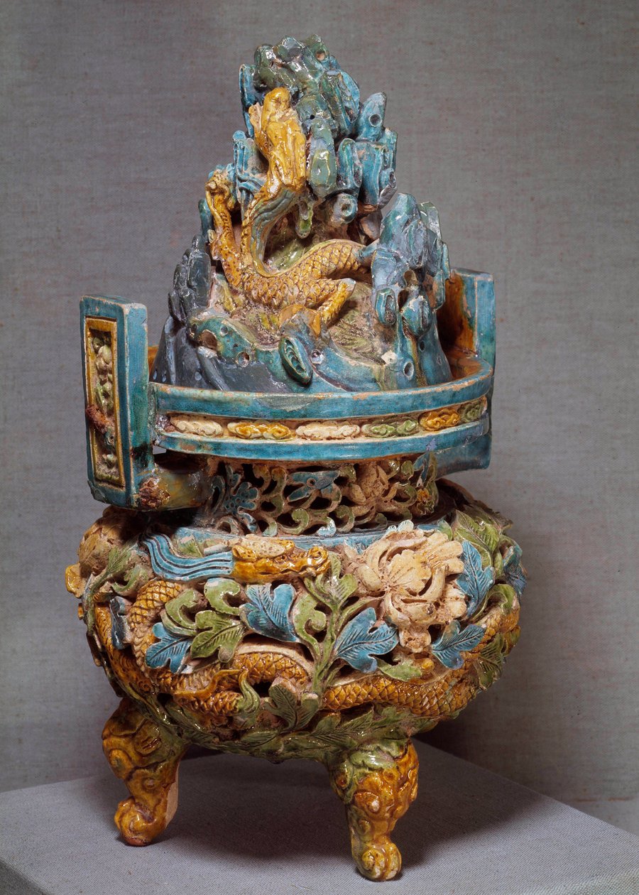 Chinese art: burner perfumes in terracotta. Yuan Dynasty period. 1271-1368 by Yuan Dynasty Chinese School