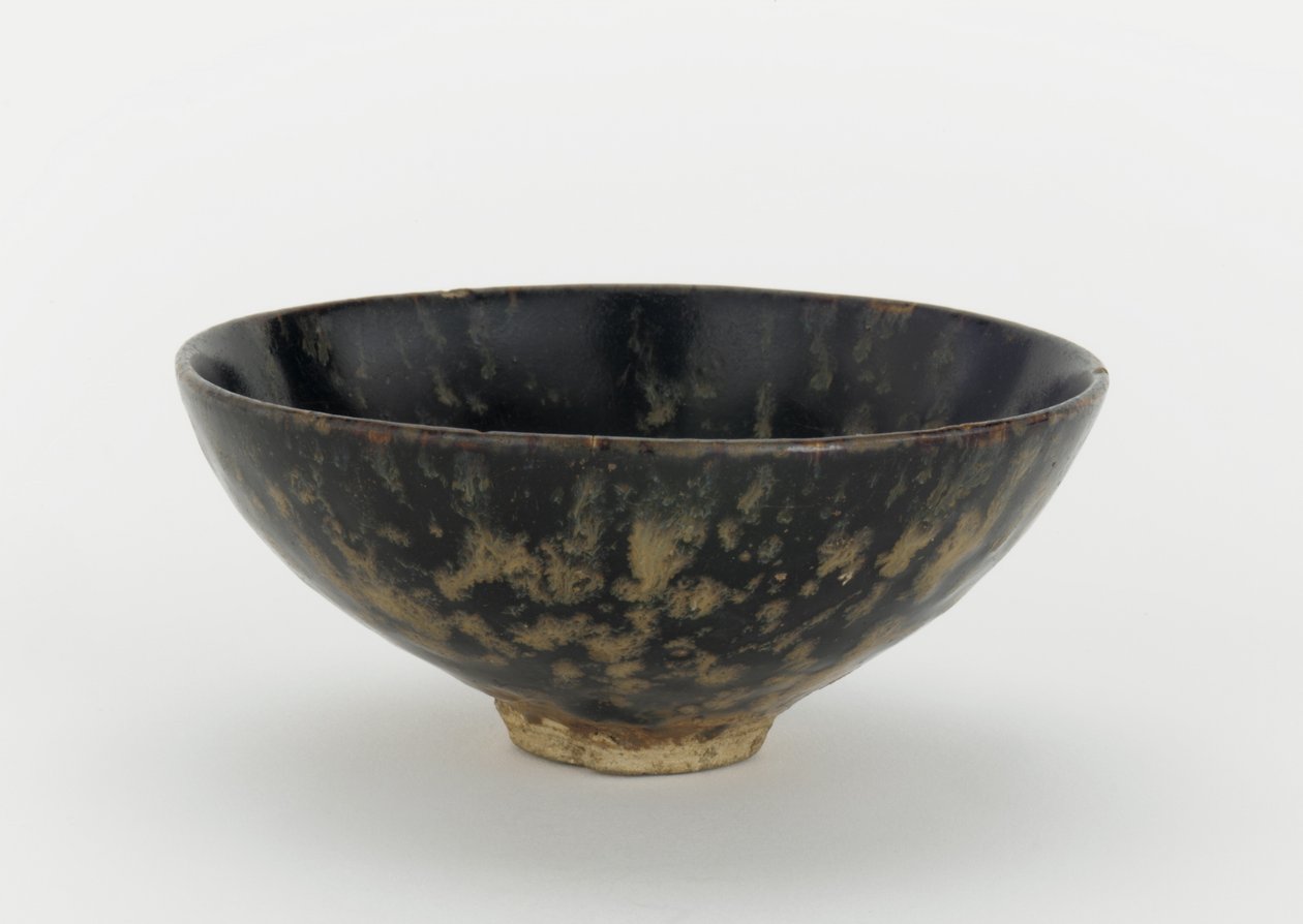 Tea Bowl, Jiangxi Province by Yuan Dynasty Chinese School