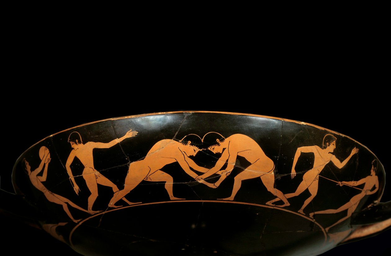 Attic cup with red figures representing athletes in training, a discobole and wrestlers by painter Euergides