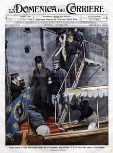 Sad return to Italy of Queen Maria Pia of Portugal after 48 years: the Italian king Victor Emmanuel III received her in San Rossore in Tuscany. Illustration by Beltrame. La Domenica del Corriere. 6/11/1910 by Achille Beltrame
