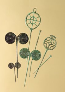 Needles, from Ober- und Unterbinbach, Haina, Grossenlueder und Liebenau by Age Bronze