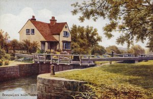 Benson Lock River Thames