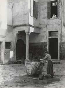 A Venetian Well by Alfred Stieglitz