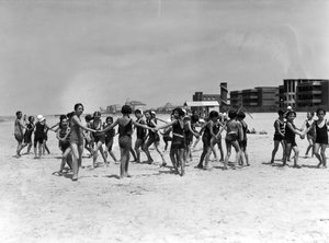 Villa Rosa Maltoni Mussolini: recreation on the beach