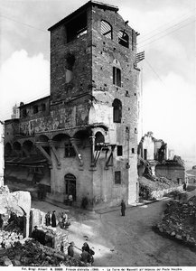 World War II: Damage caused by the bombing at the Mannelli Tower at the end of the Ponte Vecchio, in Florence. This photograph was formerly part of the Brogi Collection, but now belongs to the Alinari Collection