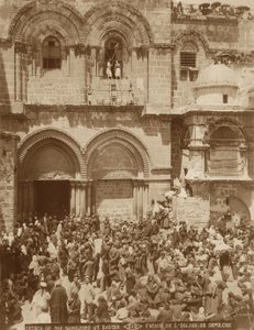 Church of the Holy Sepulchre, Jerusalem, with the courtyard crowded with pilgrims gathered for Easter, 1898-1911 by American Photographer