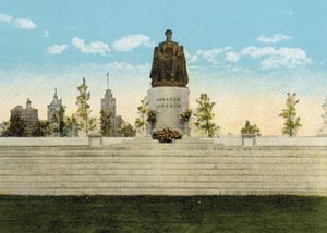 Lincoln Monument in Grant Park by American Photographer