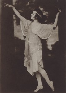 Pavlova in the Ballet from the Opera 