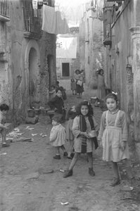 Children on the Road to Crotone, Crotone by Ando Gilardi
