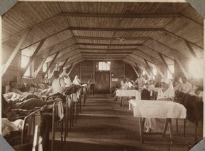 First World War 1914-1918: Wounded Soldiers and Nurses of the French Red Cross, Camp of Couville in the English Channel, Lower Normandy, France. Anonymous Photograph July 1917. Private Collection, Stella.