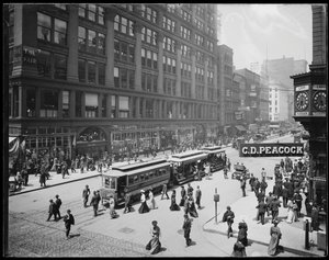 View of The Fair Store on State Street, Chicago, Illinois, USA, c.1905 (b/w photo) by Barnes and Crosby