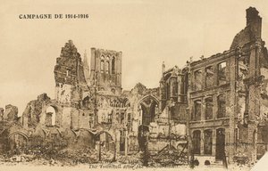 Hotel de Ville after the bombardment, Ypres, 1915