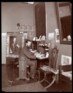 Portrait of the portrait painter Richard Hall, 1903