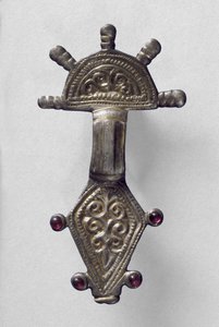 Radiate-Headed Brooch, from Marchelepot, Somme, probably Carolingian, c.7th-10th century