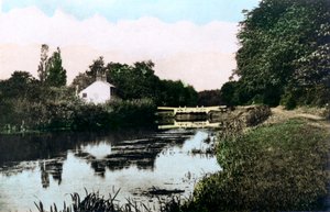 Sonning Lock on the River Thames, Berkshire, 1926 by Cavenders Ltd