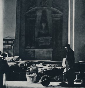 St. Mary-le-Bow after the First Blitz. It is Now Destroyed