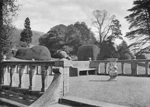Hardwick House: A Balustraded Terrace