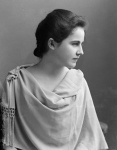 Edith Bolling, c.1890