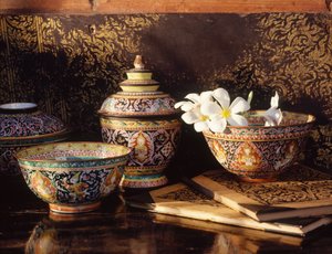 Bencharong Pottery