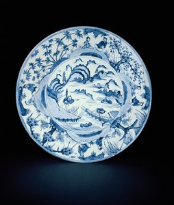 Blue and white dish painted with fishermen in a river scene, Tianqi or Chongzheng, 1620-30