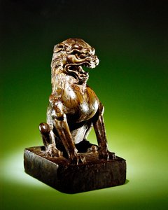 Seated lion, Tang Dynasty