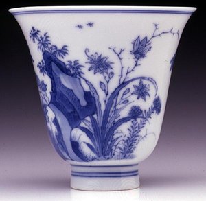 Semi-eggshell beaker cup, Kangxi mark and period 1662-1722
