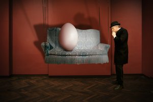 Gentleman and the Egg by Christine von Diepenbroek