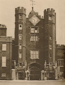 Brick Gate House for a Royal Hunting Lodge in St. James
