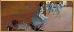 Dancers climbing the stairs