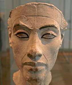 Bust of Nefertiti by Egyptian 18th Dynasty