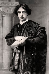 John Martin Harvey, English actor, 1907 by Ellis and Walery