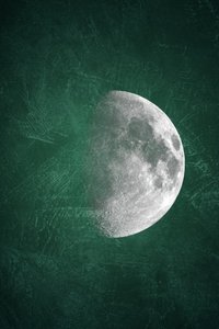 Textured Cosmic Moon