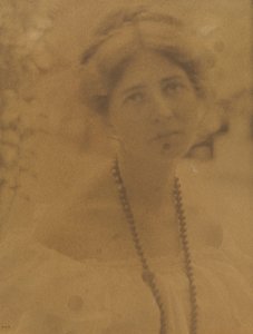 Portrait of Julia Hall McCune (1882-1971) (c. 1898)